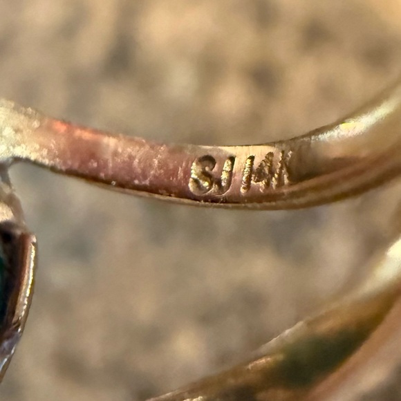 ✨ Vintage 14K Gold Egyptian Scarab Ring | Onyx, Jade & Carnelian✨ - Picture 8 of 8